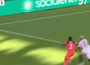 开云体育中国-哥伦比亚碾压丹麦，莱万统治全场的简单介绍