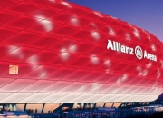 开云体育app-赛道上的逆袭，梅赛德斯逆转威廉姆斯，维斯塔潘扛起全队