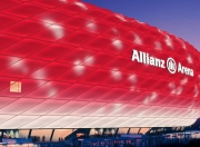 开云体育app-赛道上的逆袭，梅赛德斯逆转威廉姆斯，维斯塔潘扛起全队