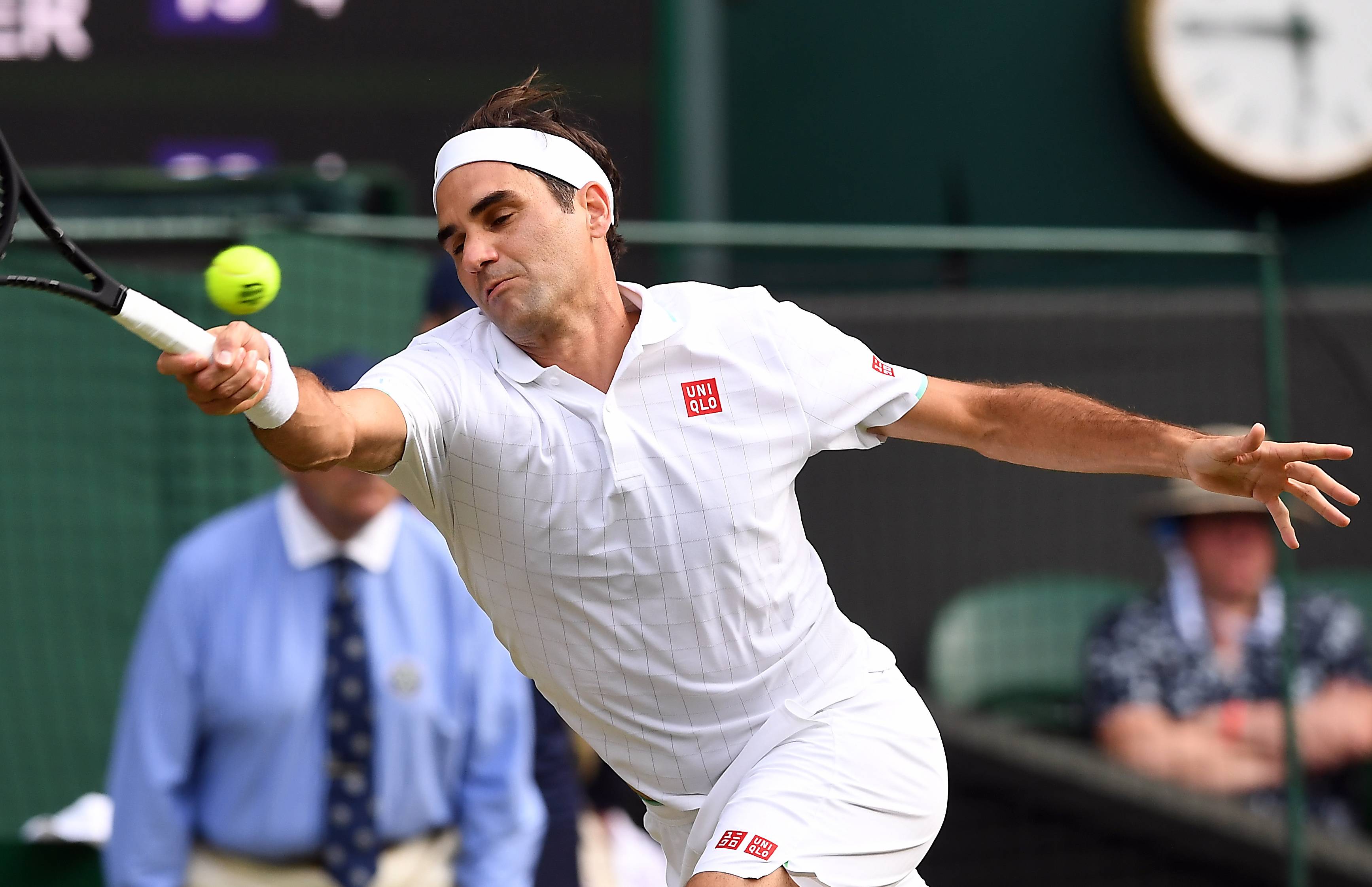 世界网球队碾压法国网球队,费德勒高光表现的简单介绍 世界网球队碾压法国网球队,费德勒高光表现的简单介绍