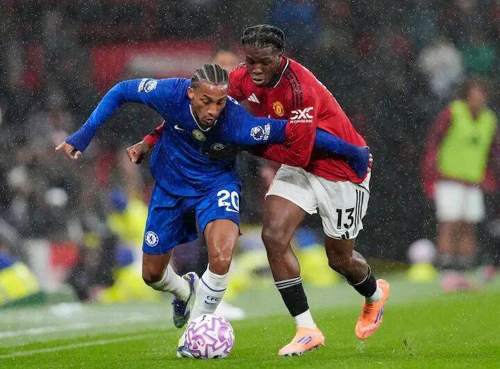 曼联力克马赛,苏亚雷斯送出助攻的简单介绍 曼联力克马赛,苏亚雷斯送出助攻的简单介绍