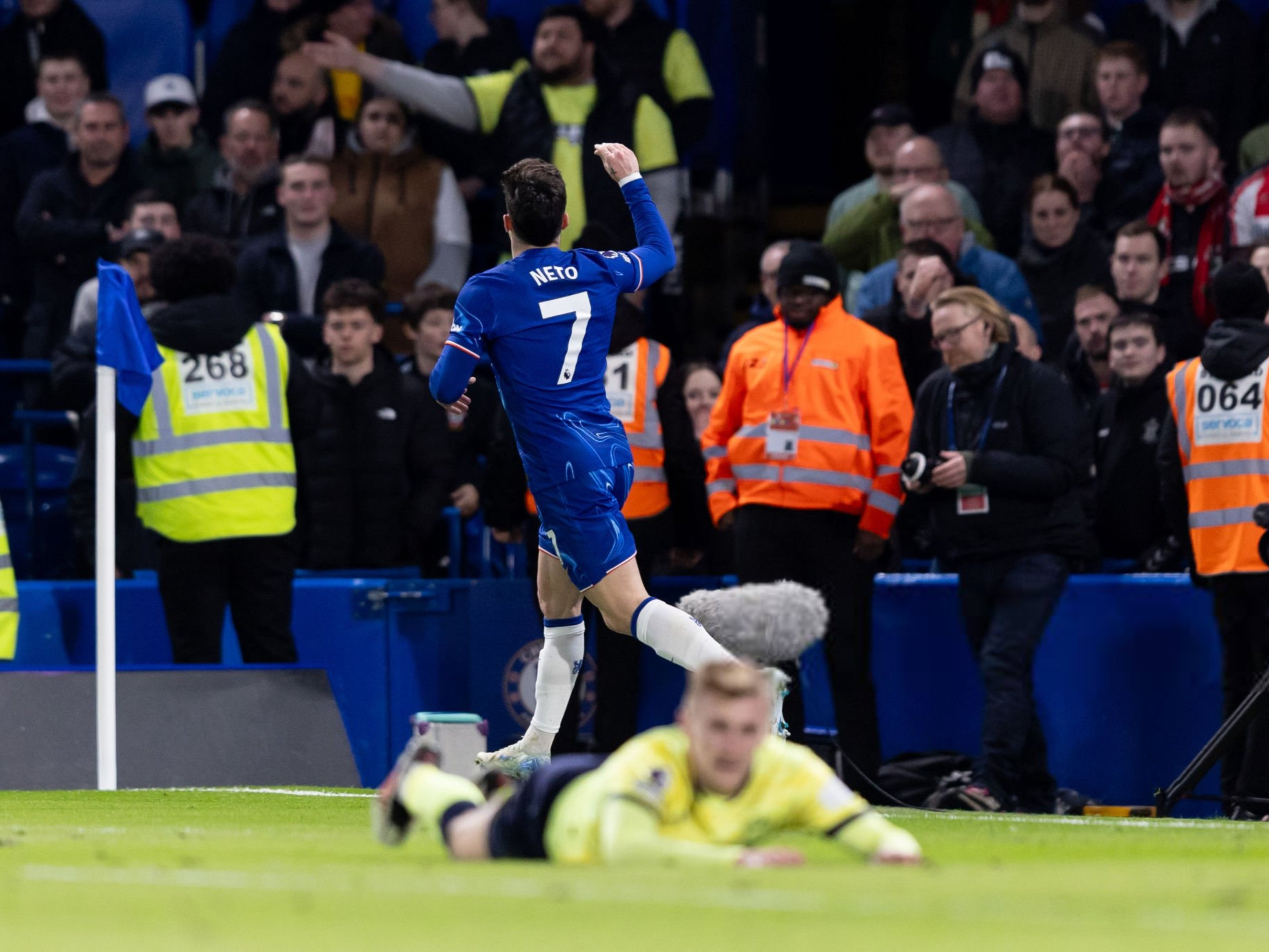 关于秘鲁逆转切尔西,托雷斯制霸全场的信息 关于秘鲁逆转切尔西,托雷斯制霸全场的信息