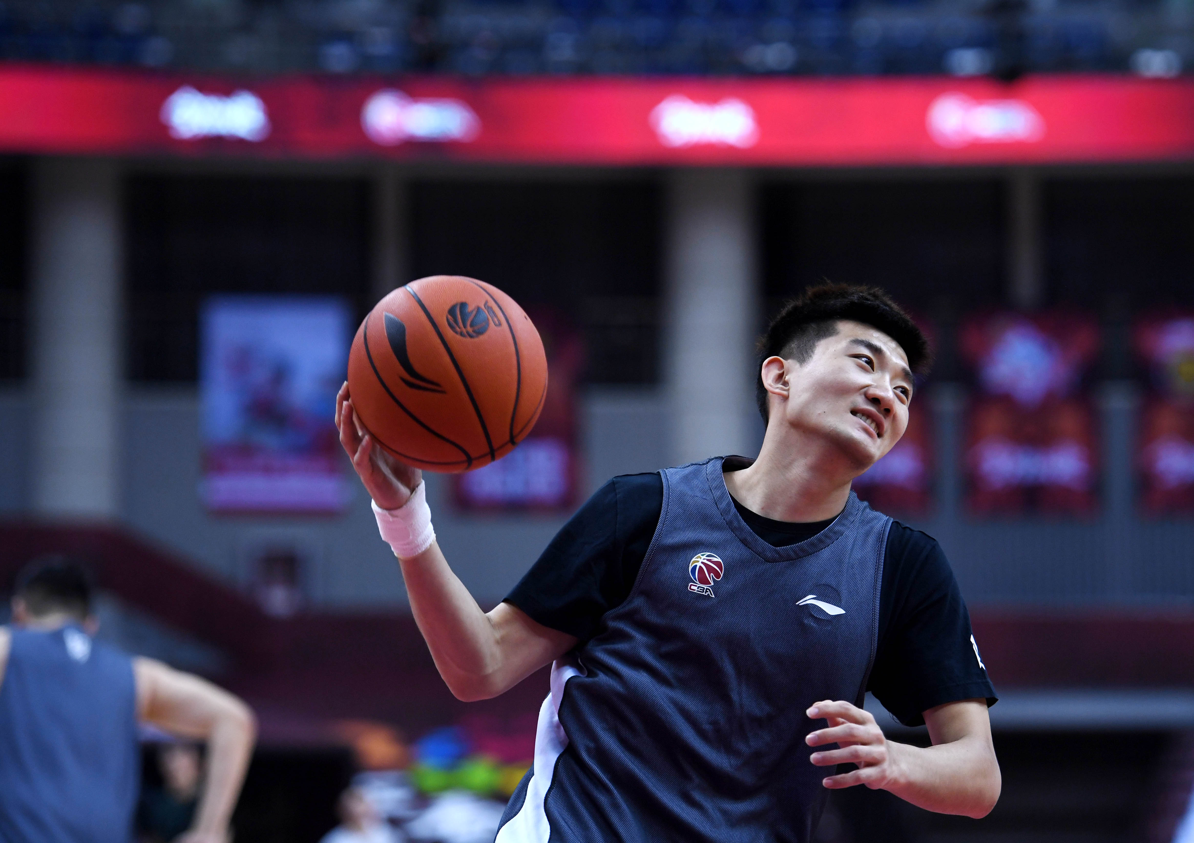 球队冲击总冠军,备战季后赛路漫漫的简单介绍 球队冲击总冠军,备战季后赛路漫漫的简单介绍