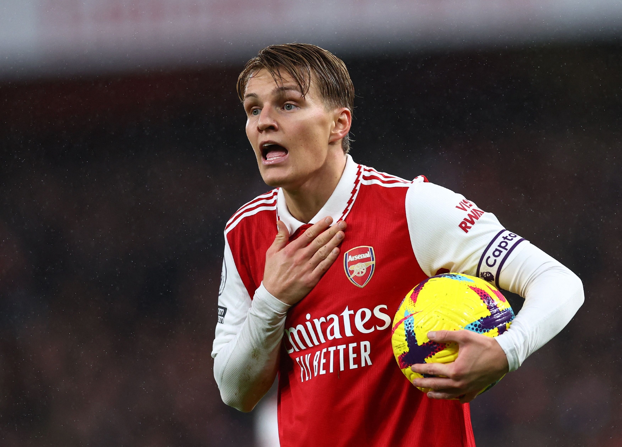 阿森纳遭遇挑战,球队备战压力山大的简单介绍 阿森纳遭遇挑战,球队备战压力山大的简单介绍