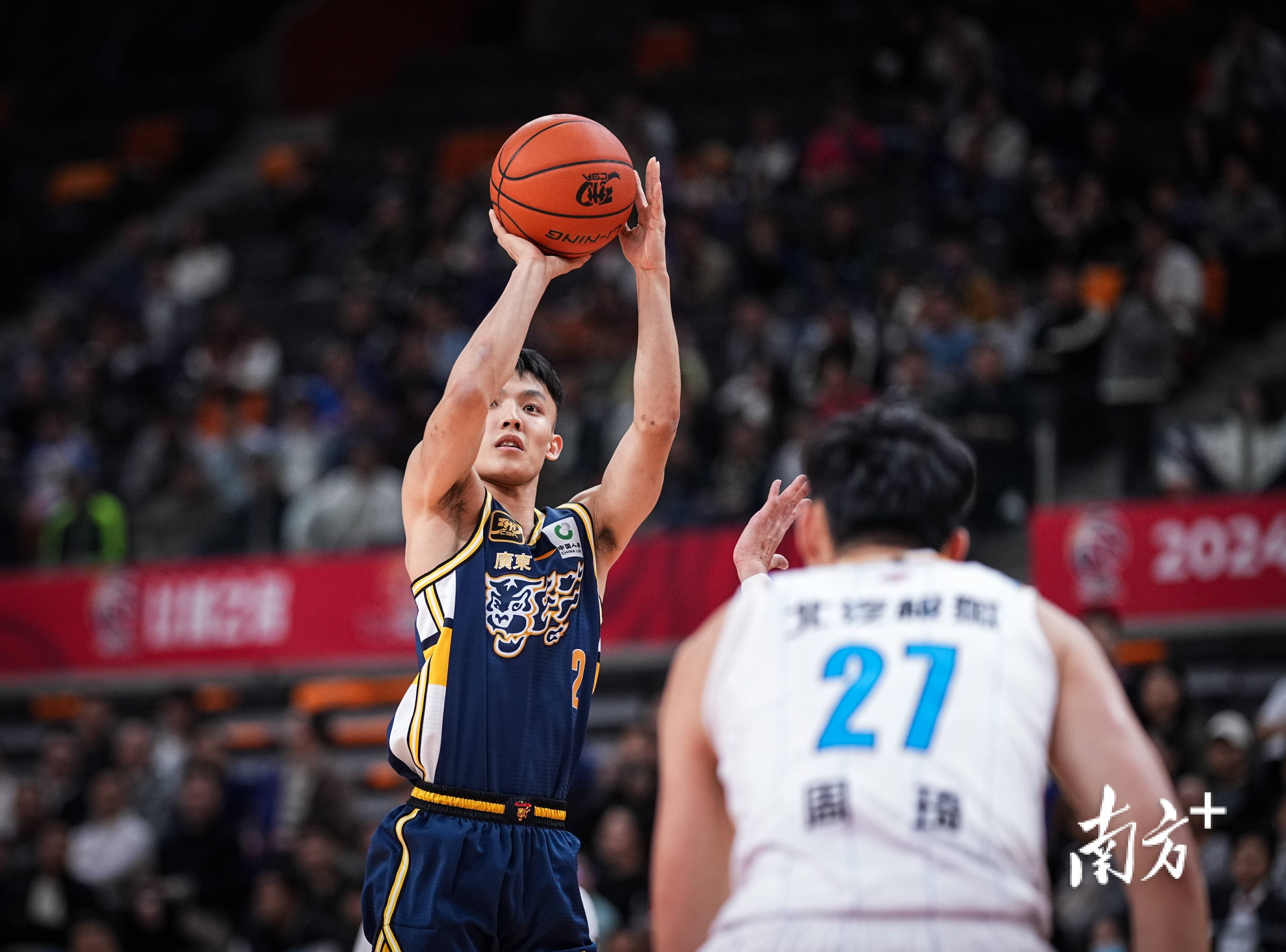 包含吴前、易建联今晚对决:广东队胜辽宁队晋级总决赛的词条 包含吴前、易建联今晚对决:广东队胜辽宁队晋级总决赛的词条