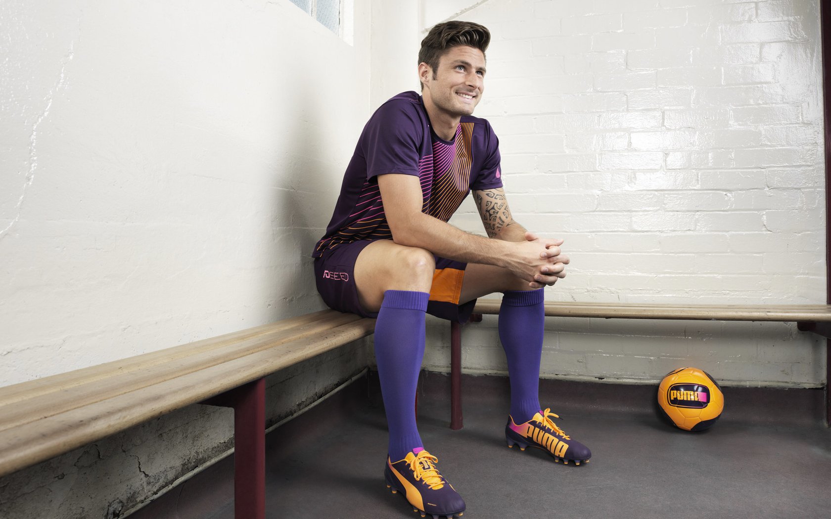 马丁内利闪耀全场无争议,苏格兰上演惊天逆转皇家社会